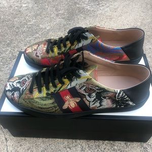 Authentic -Gucci Men’s Jacquard Silk Tiger sneaker